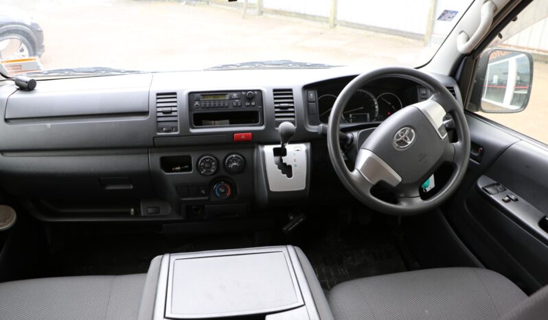 
								2019 Toyota Regius Ace full									