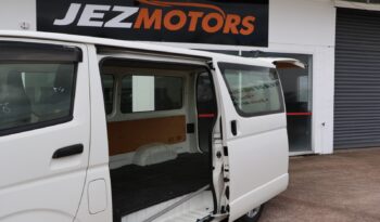
									2019 Toyota Regius Ace full								