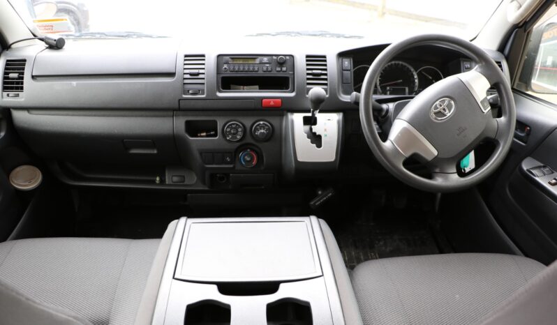 
								2019 Toyota Regius Ace full									