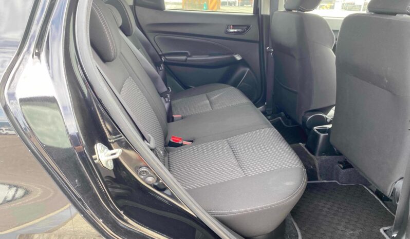 
								2017 Suzuki Swift HYBRID RS full									