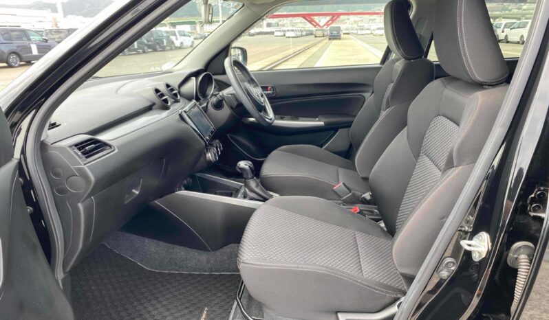 
								2017 Suzuki Swift HYBRID RS full									