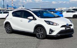 2017 Toyota Aqua CROSSOVER