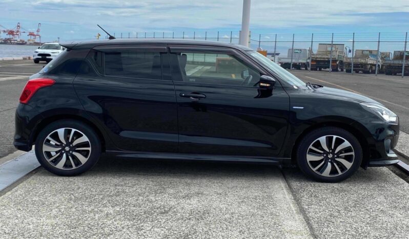 
								2017 Suzuki Swift HYBRID RS full									