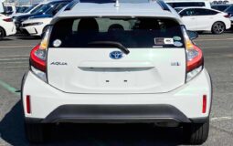 2017 Toyota Aqua CROSSOVER