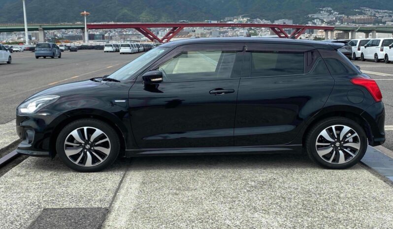
								2017 Suzuki Swift HYBRID RS full									
