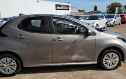 2021 Toyota Yaris HYBRID X