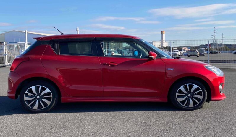 
								2017 Suzuki Swift HYBRID RS full									