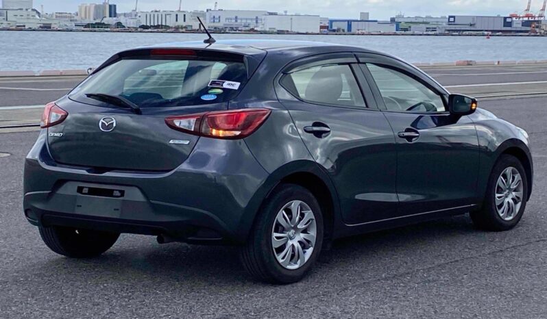 
								2015 Mazda Demio 13C full									
