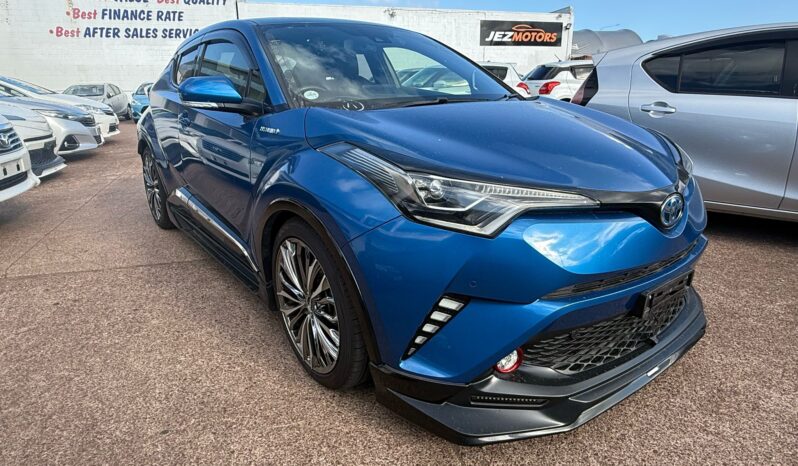 
								2017 Toyota C-HR G full									