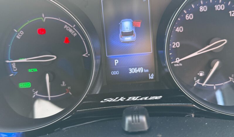 
								2017 Toyota C-HR G full									