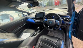 
									2017 Toyota C-HR G full								