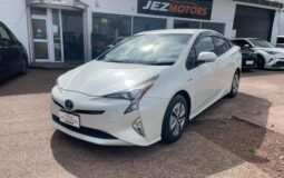 2017 Toyota Prius A *Top Spec*