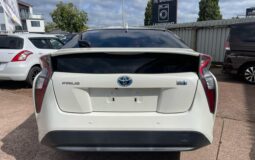 2017 Toyota Prius A *Top Spec*