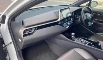 
									2017 Toyota C-HR G Hybrid full								